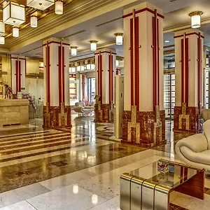 4* Ξενοδοχείο Majestic Plaza